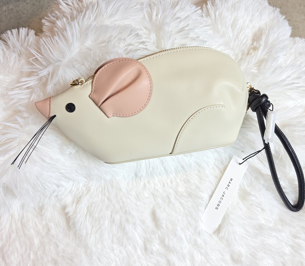 NWT Marc Jacobs Mouse Wristlet with Crossbody Strap